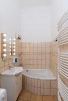 EGYETEMEKNÉL, 3 SZOBÁS, FELÚJÍTOTT, VILÁGOS LAKÁS