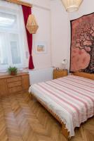 EGYETEMEKNÉL, 3 SZOBÁS, FELÚJÍTOTT, VILÁGOS LAKÁS