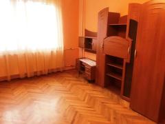 Székesfehérvár, Tóvárosi lakónegyedben eladó egy 53 m2-es, 2 szoba hallos, magasföldszinti lakás.